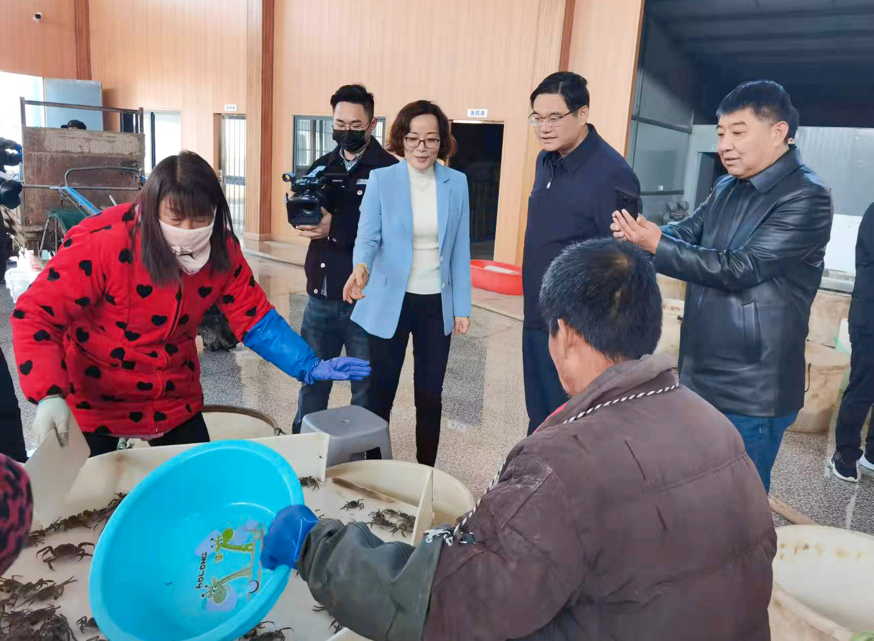 盱眙县委书记邓勇一行莅临诺亚方舟盱眙出口示范基地调研